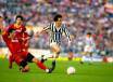 Sebino Nela in un contrasto con Platini (gettyimages)
