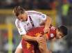 Jose Angel in un contrasto di gioco con Zlatan Ibrahimovic