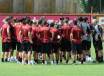 La squadra della Roma riunita intorno a Luis Enrique