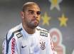 L'attaccante del Corinthians Adriano