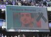 Lutto per Morosini in uno stadio (Getty Images)