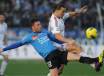 Simone Pesce contrasta Zlatan Ibrahimovic