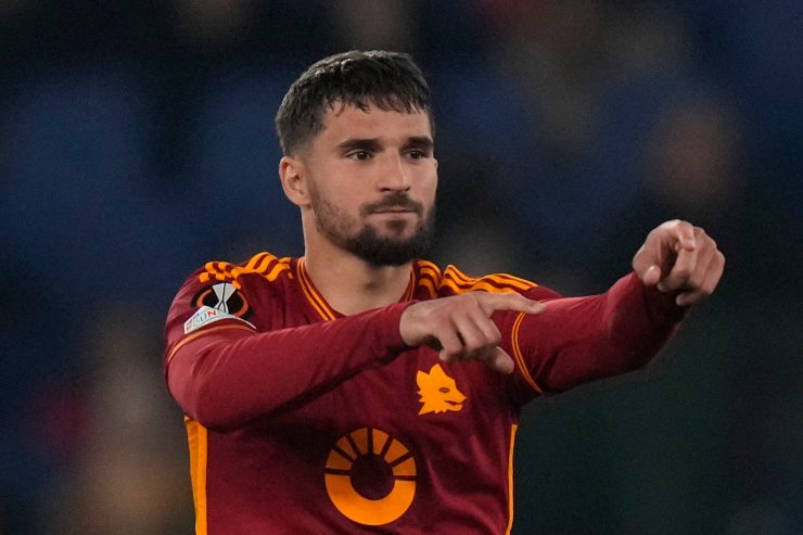 Calciomercato Roma, sorpasso De Rossi: niente addio