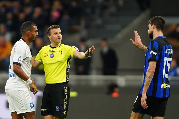Bufera dopo Inter-Napoli: "Esclusione e dieci giornate di stop"