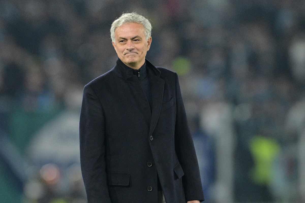 Conte battuto, Mourinho ritorna in Serie A: cifre da urlo