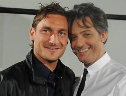 Francesco Totti e Rosario Fiorello assieme per uno show del comico siciliano