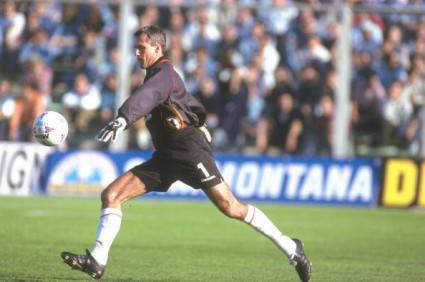 L'ex portiere giallorosso Konsel (Getty Images)