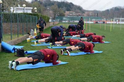 La As Roma in allenamento