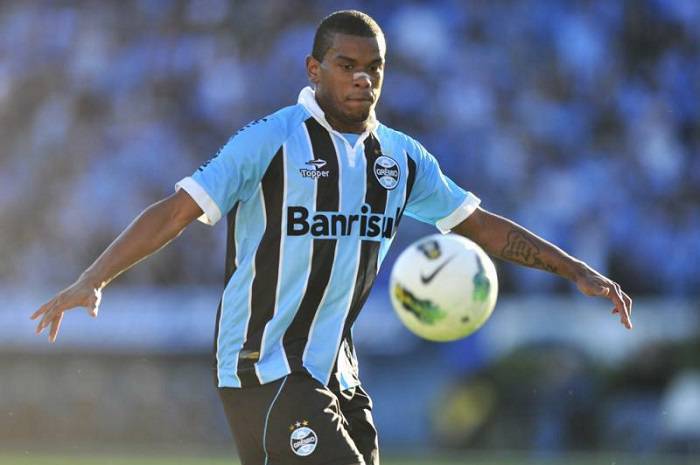 Il centrocampista del Gremio Fernando