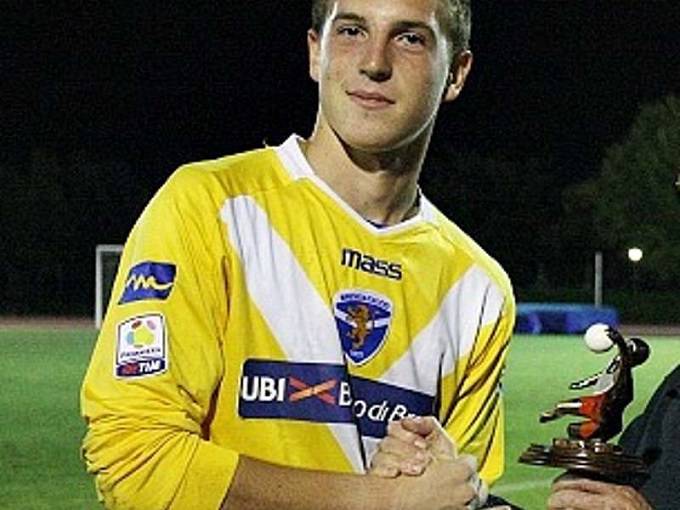 Il giovane portiere del Brescia Alessio Cragno