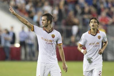 Pjanic festeggia i gol al Toronto