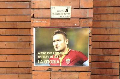 Striscione Totti 2