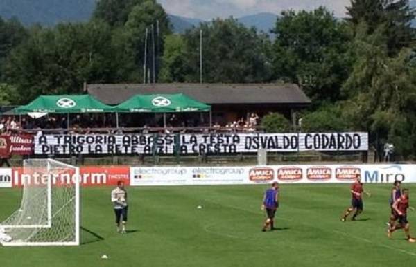 striscione osvaldo