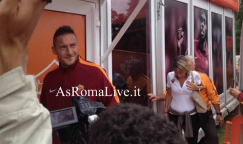 Totti nike store