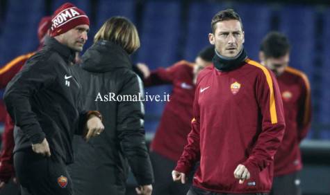 Rifinitura Feyenoord Roma Totti