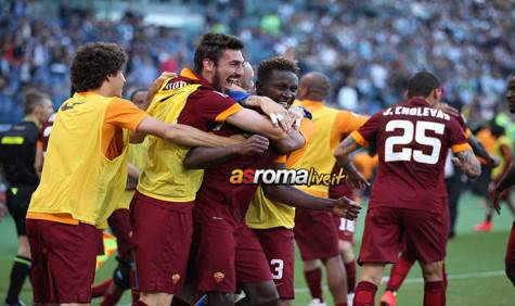 Lazio-Roma esultanza Yanga-Mbiwa