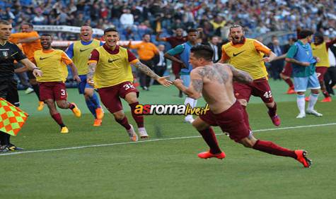 Lazio-Roma esultanza gol Iturbe