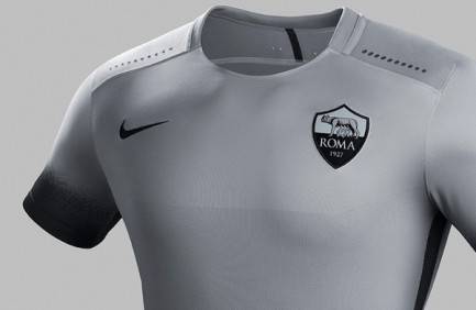 La terza maglia 15-16