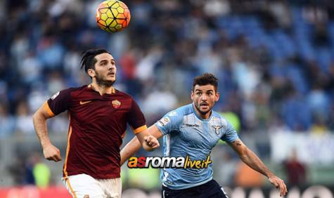 Roma's defender from Greece Kostas Manolas (L) vies with Lazio's forward from Serbia Filip Djordjevic during the Italian Serie A football match AS Roma vs SS Lazio on November 8, 2015 at Olympic stadium in Rome. AFP PHOTO / FILIPPO MONTEFORTE (Photo credit should read FILIPPO MONTEFORTE/AFP/Getty Images)