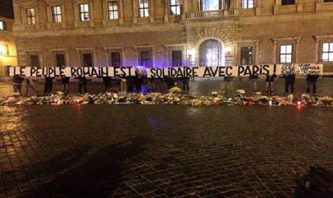 Striscione della Sud a piazza Farnese