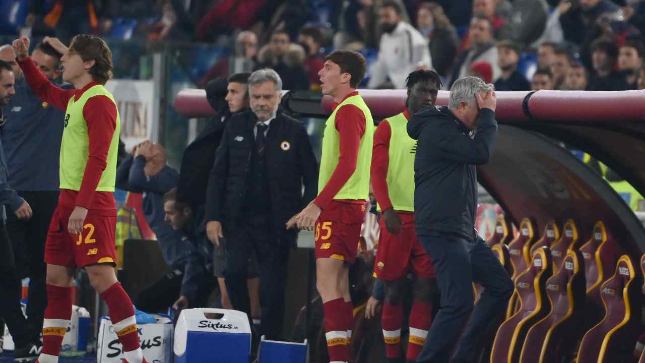José Mourinho panchina Roma