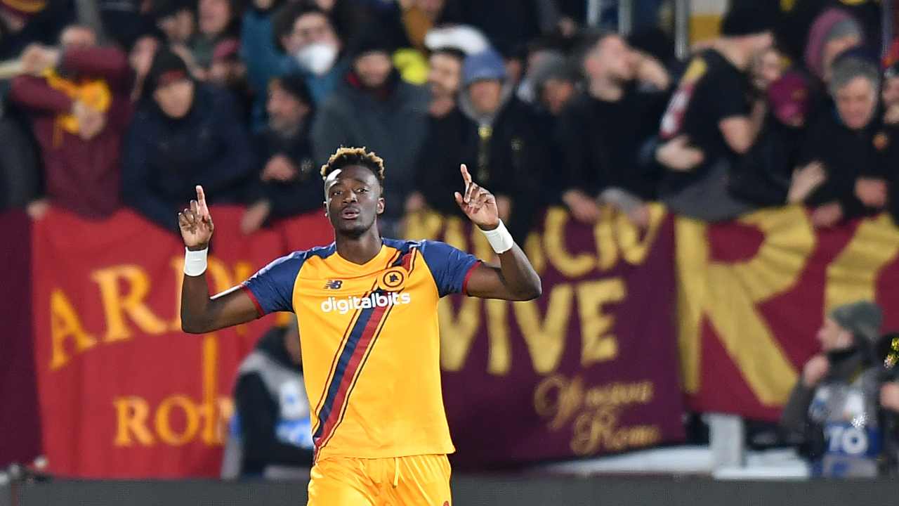 spezia-roma abraham rigore gol pellegrini