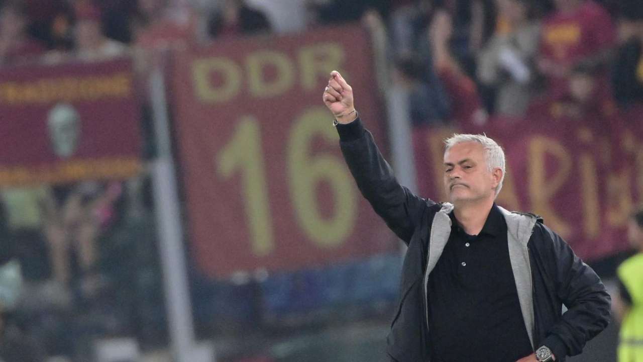 Calciomercato Roma, ha già detto sì 👍 : scippo 😎 alla Juve