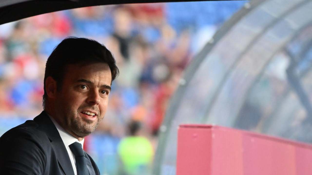 Calciomercato Roma, rivoluzione 👀 in fascia: triplo incrocio ⚔ in Premier League