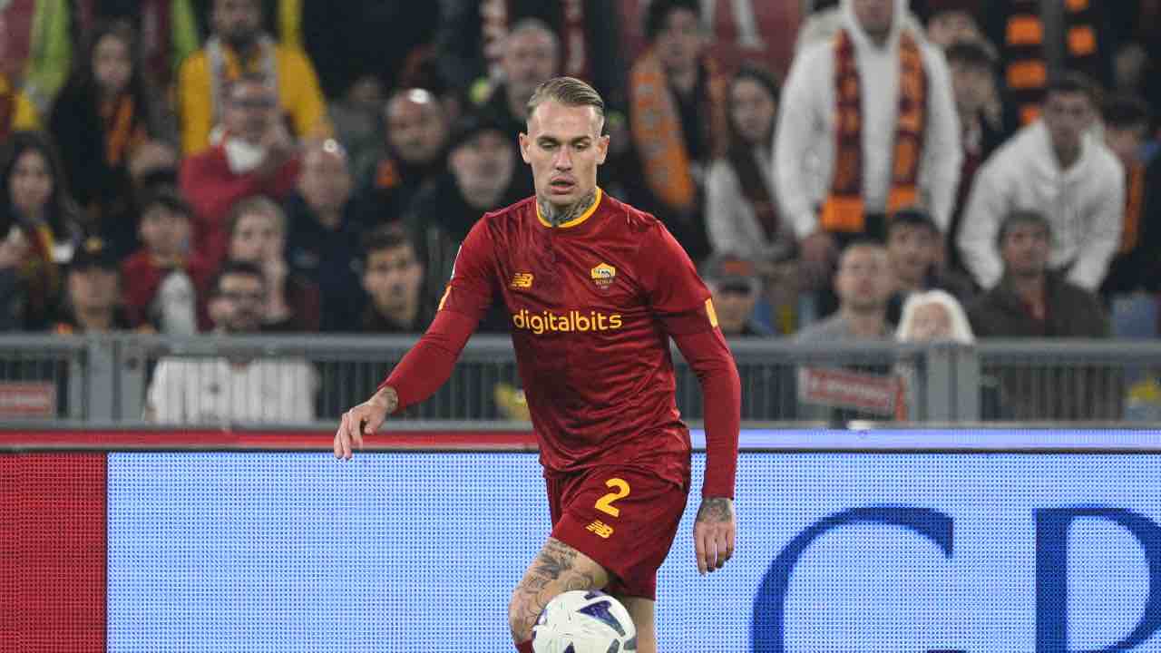 Roma, Karsdorp rompe il silenzio: messaggio social enigmatico