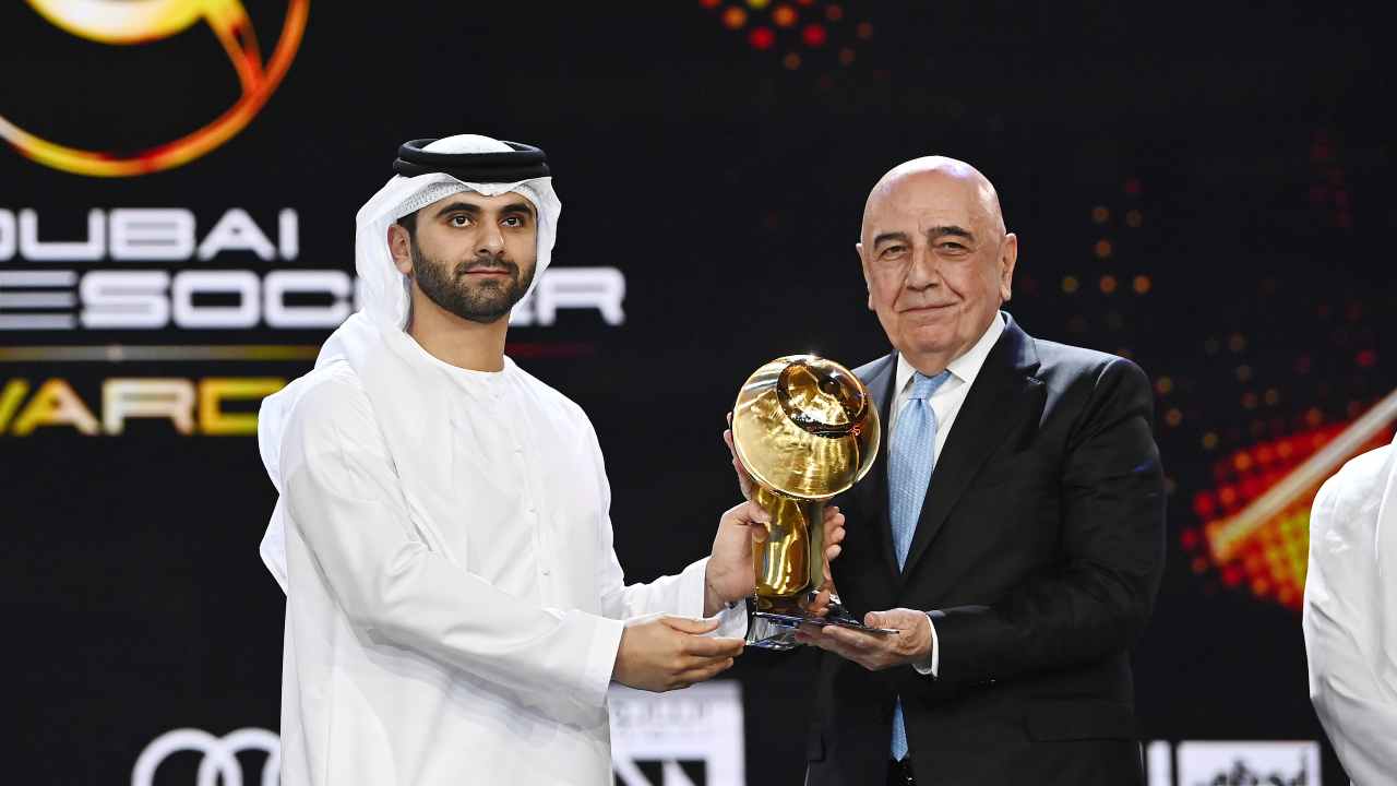 Radja Nainggolan torna in Serie A, c'è l'incontro ufficiale