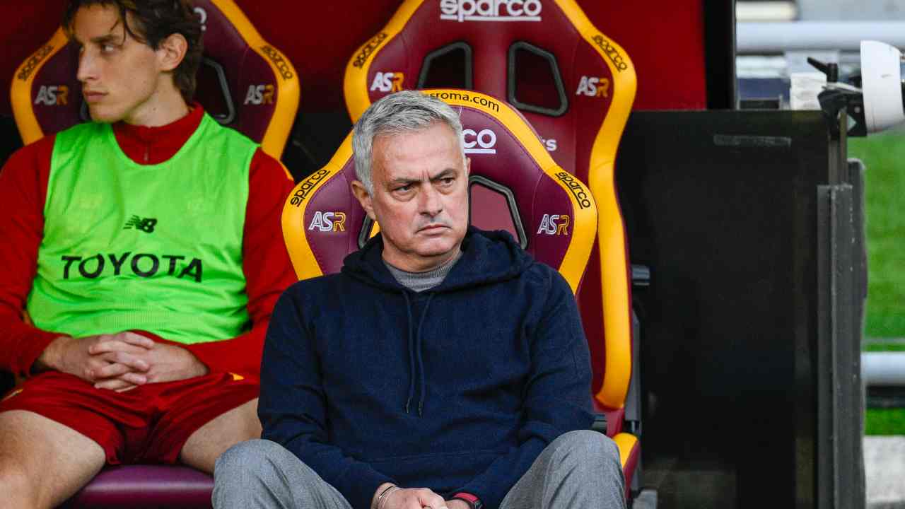 Calciomercato Roma, Juventus gelata 😎 : offerto a Mourinho 💥