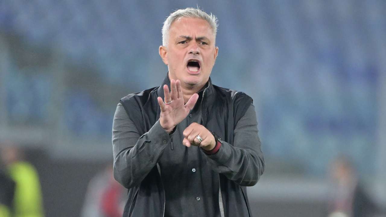 Roma, Mourinho ne ha combinata un'altra: c'è riuscito solo lui