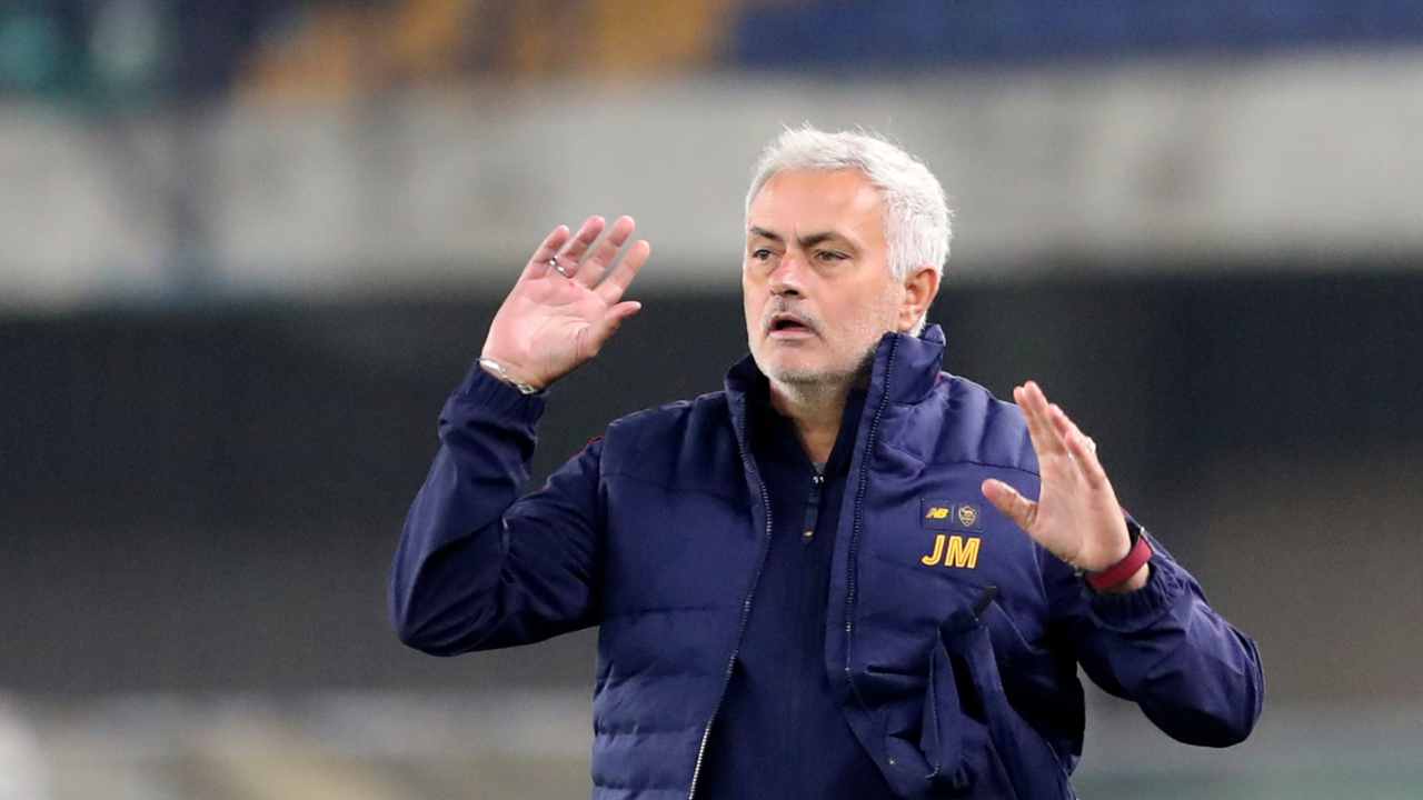 Calciomercato Roma, rivelazione Mourinho: "Lo ha chiamato il Real"