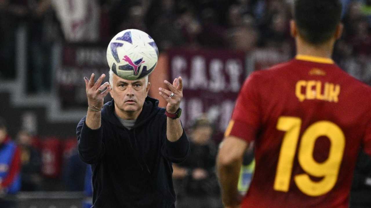 Calciomercato Roma, nuovo colpo per Mourinho: "Se costa poco..."