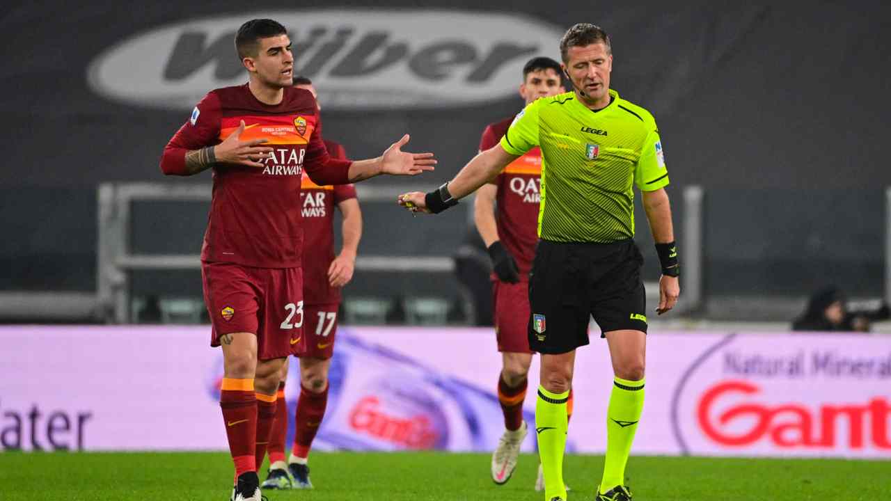 Roma-Lazio, incubo Orsato: mai un derby vinto e quella "lunga storia" con Mou