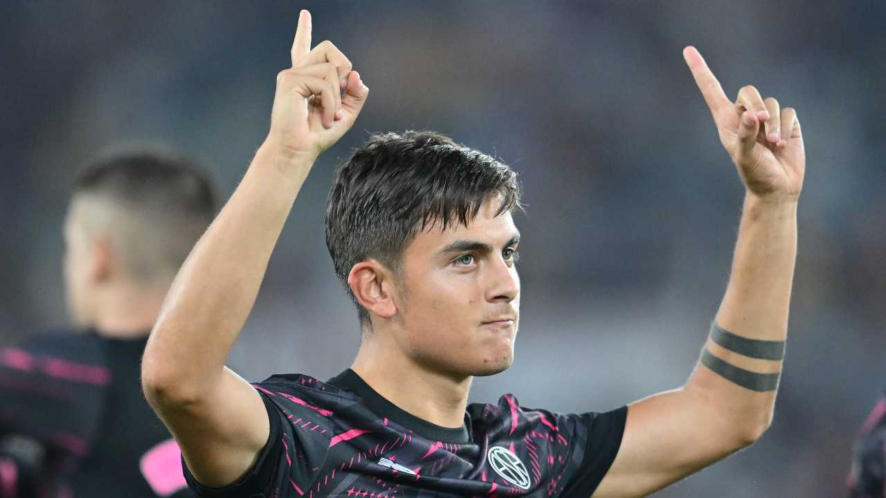 Calciomercato Roma, Mourinho tradito: addio Dybala con lo scambio