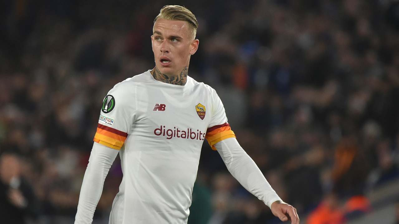 Calciomercato Roma, addio Karsdorp: Pinto a senso unico