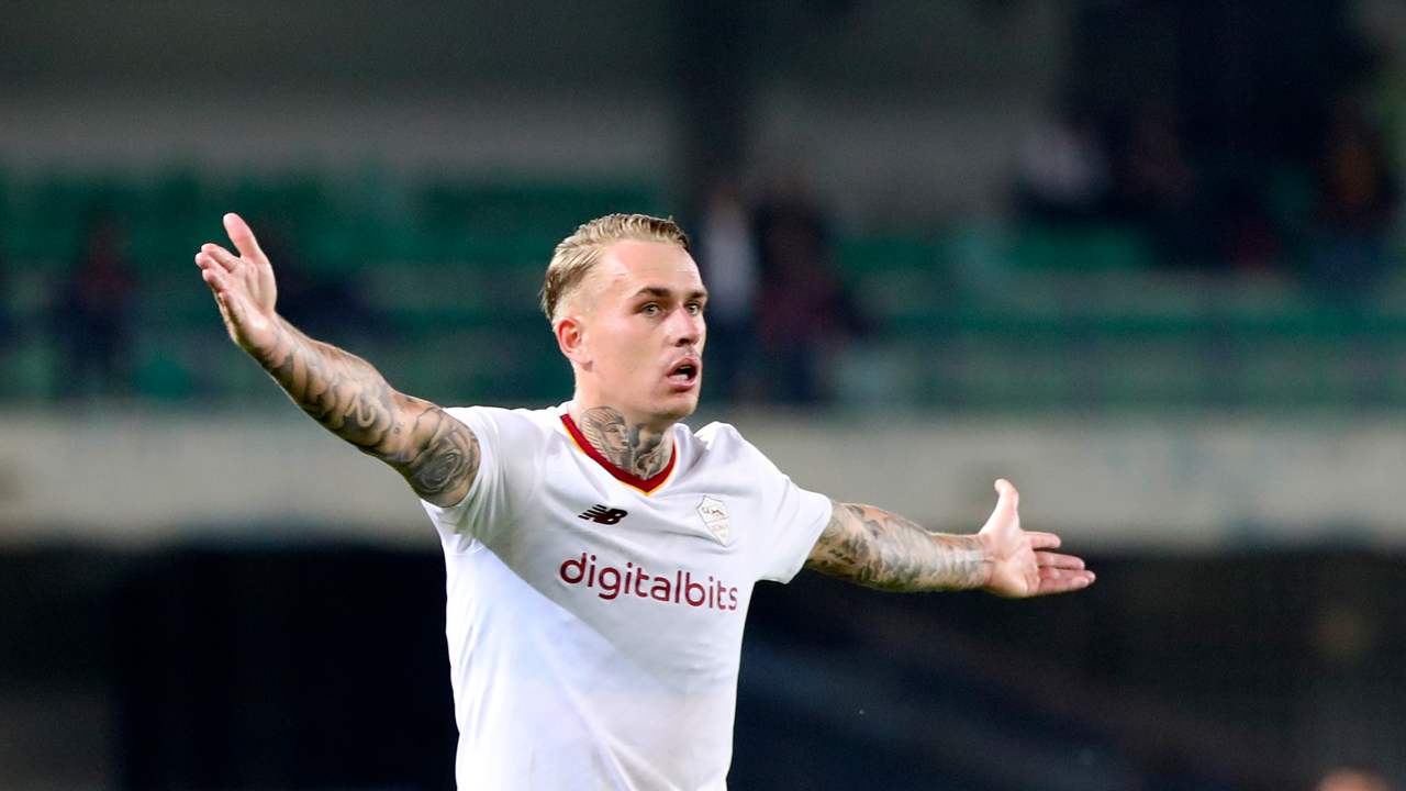 Roma, "caso" Karsdorp-Mourinho: "Voglio ricordare Veretout"