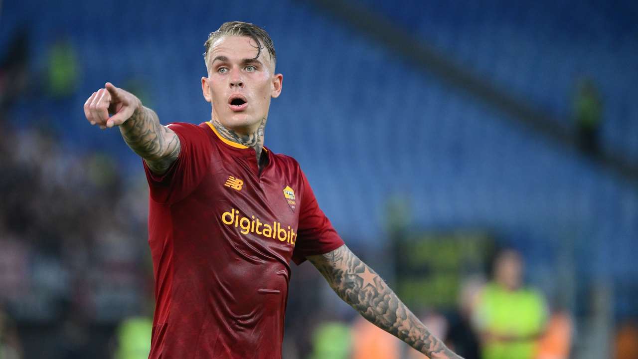 Calciomercato Roma, grana Karsdorp e multa: "alleanza" risolutiva