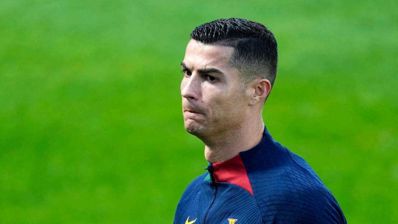 Cristiano Ronaldo lascia il Manchester United, è ufficiale: "Accordo consensuale"