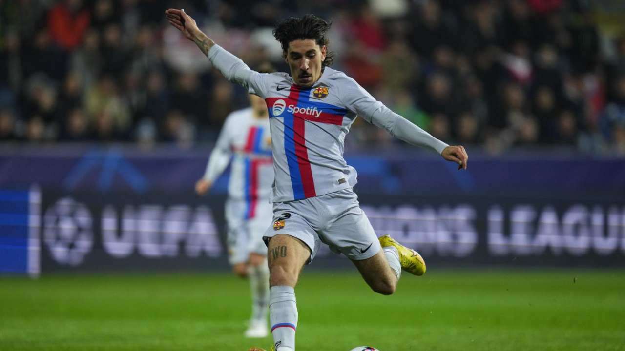 Erede Karsdorp 🚨 , Mourinho ne boccia 👨‍⚖️ un altro