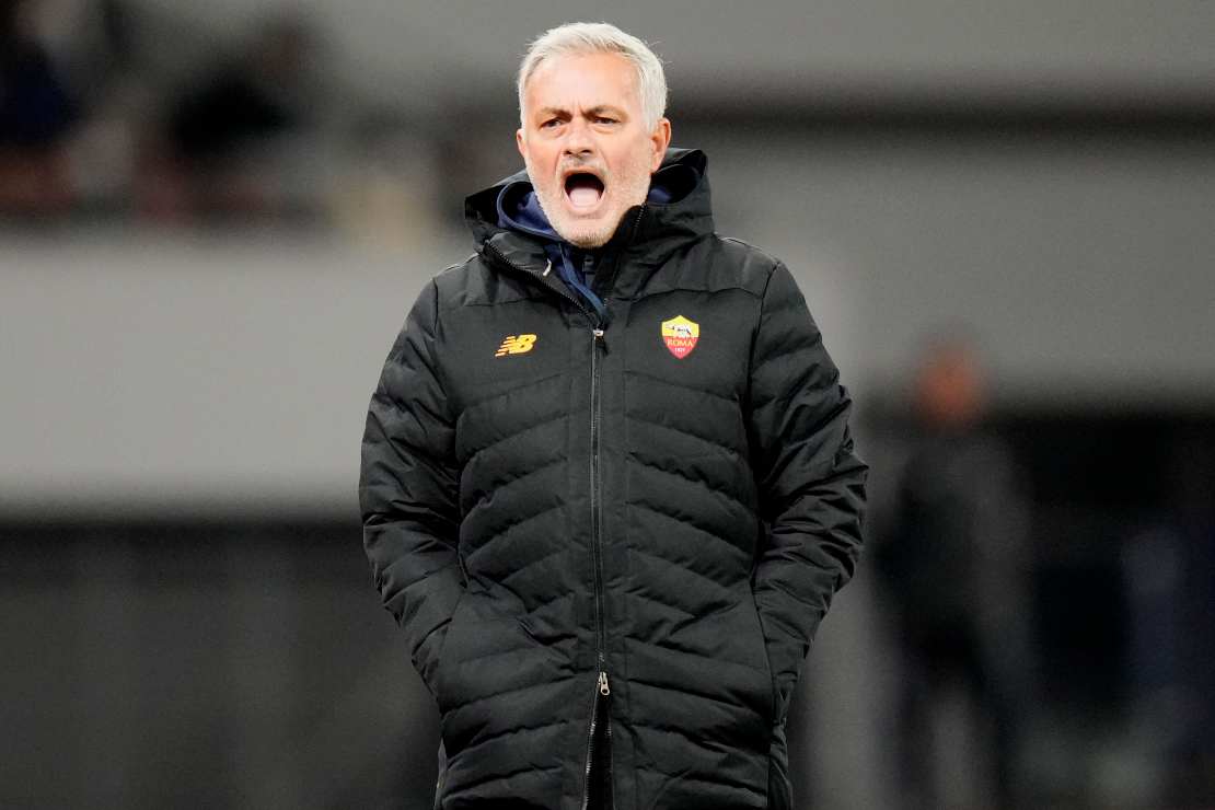 Roma, annuncio ufficiale Mourinho: "Partono per il Portogallo"