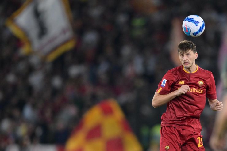 Calciomercato Roma, frenata Pinto: ne resta uno solo