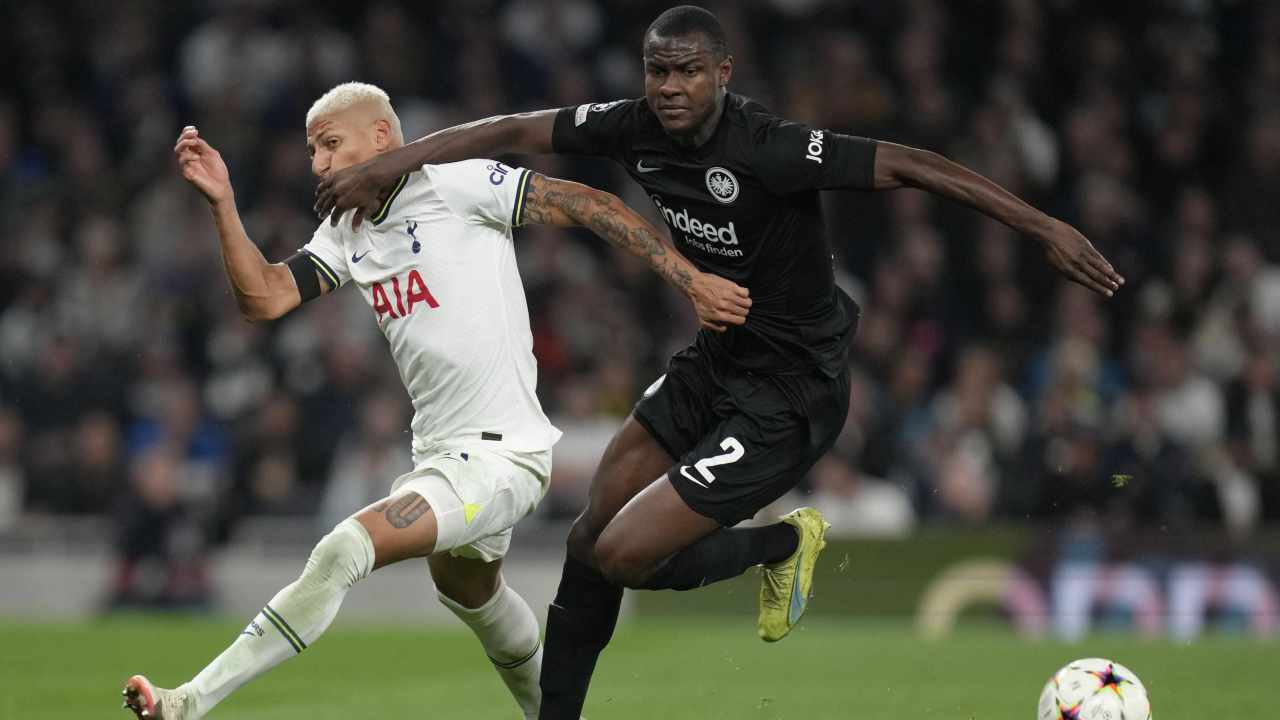 Calciomercato Roma, anticipo per il difensore: c'è già l'accordo