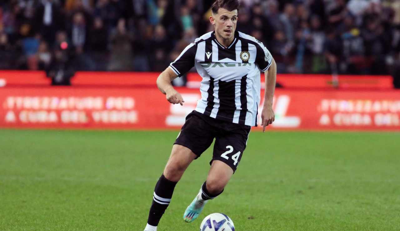 Calciomercato Roma, 25 milioni per il colpo in mezzo: asta in Serie A