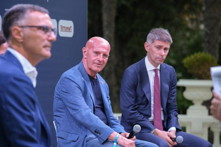 Mourinho sotto attacco: "La Roma non è un collettivo, fa catenaccio"