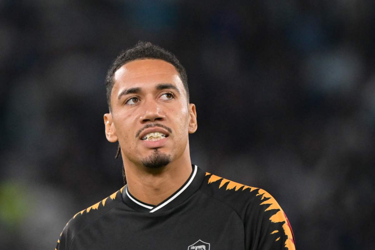 Calciomercato Roma, allarme Smalling: blitz della Juventus