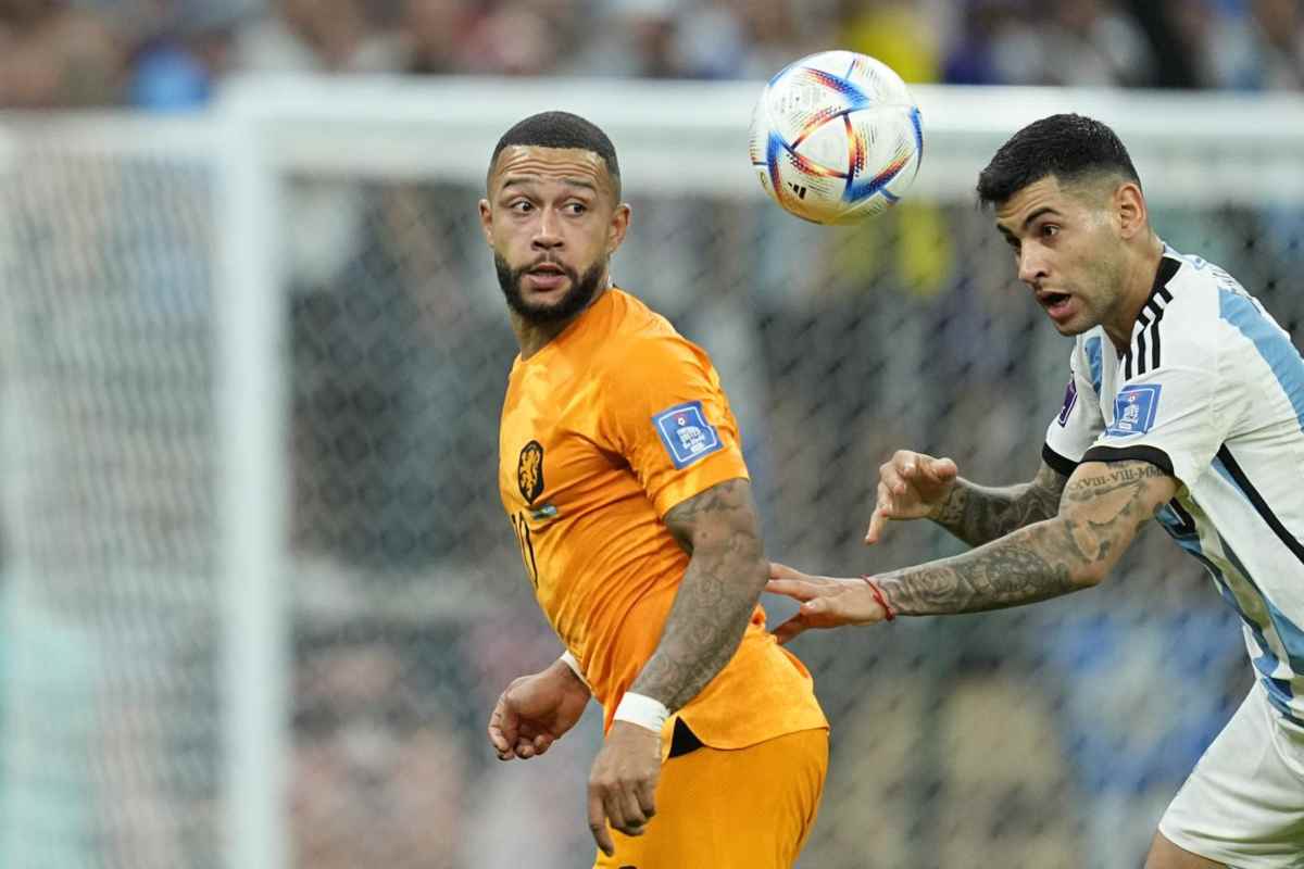 Calciomercato, Depay via subito: intreccio con la Roma