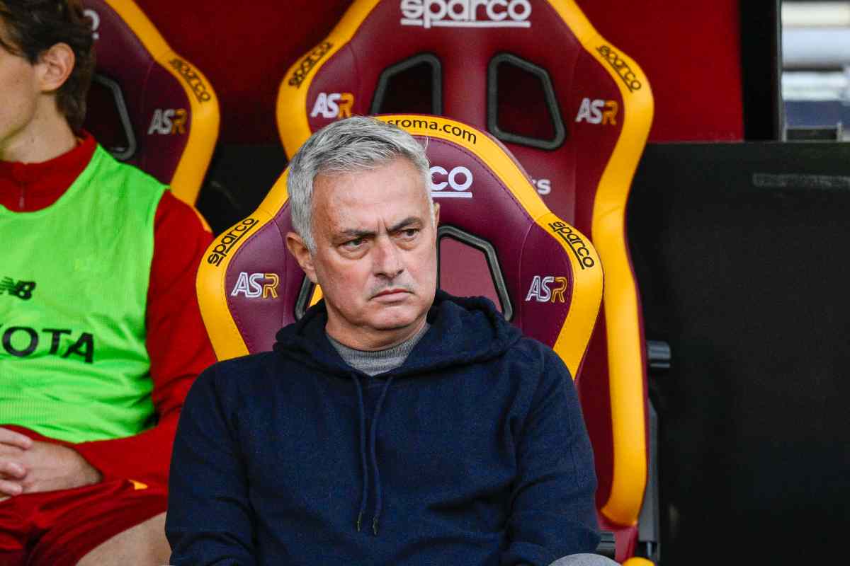 Calciomercato Roma, Mourinho non lo vede: agente in azione