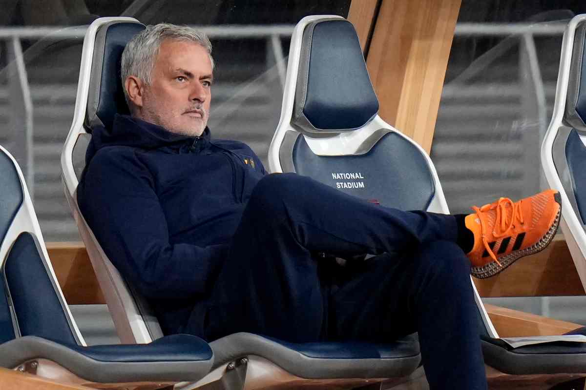 Zazzaroni avvisa: quel "distacco preoccupante" di Mourinho